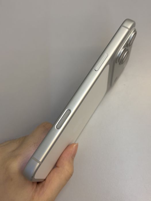 iPhone 17 Pro Max · 3/9
