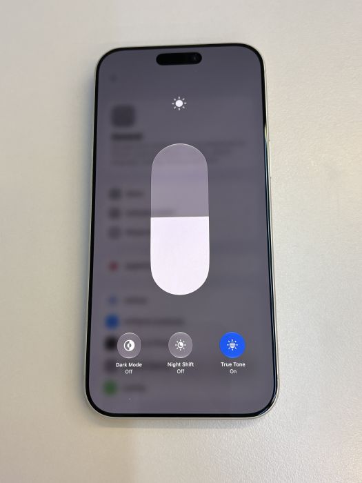 iPhone 17 Pro Max · 6/9
