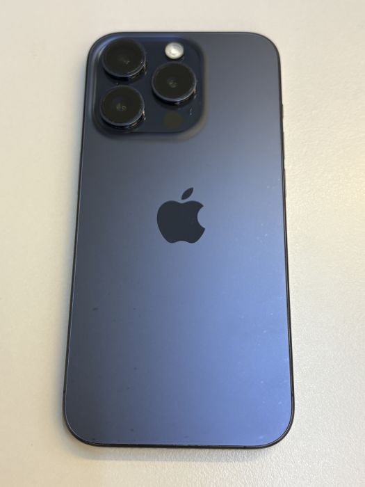 iPhone 15 Pro · 1/9