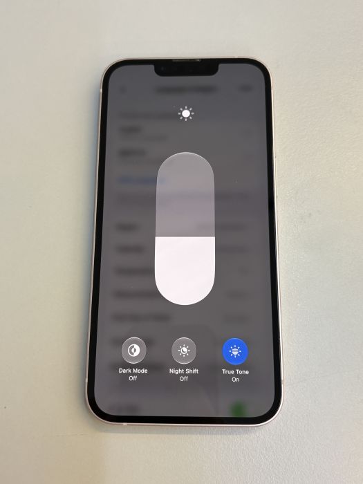 iPhone 13 · 6/9
