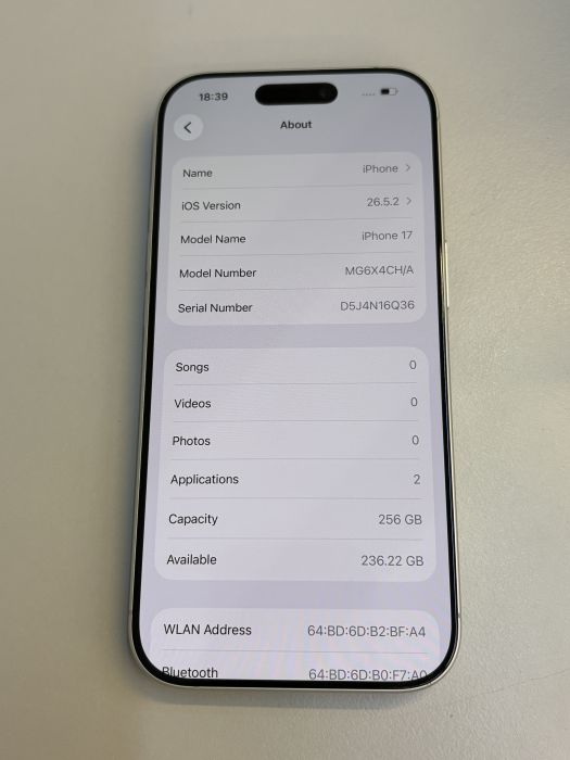 iPhone 17 · 7/9