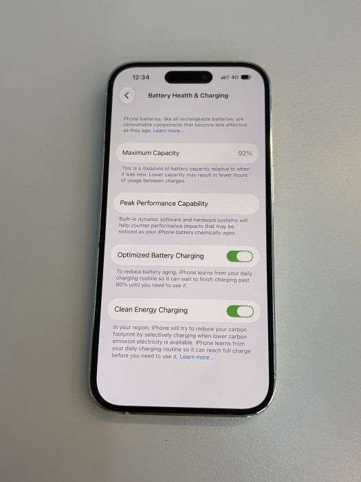 iPhone 14 Pro · 8/9