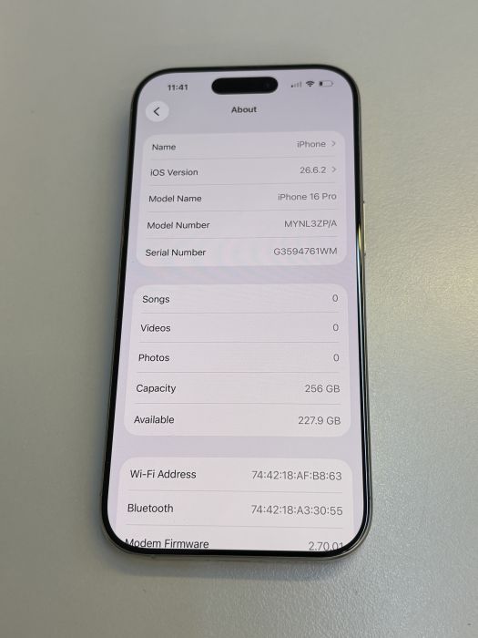 iPhone 16 Pro · 8/9