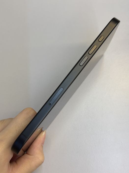 iPhone 16 Plus · 2/9