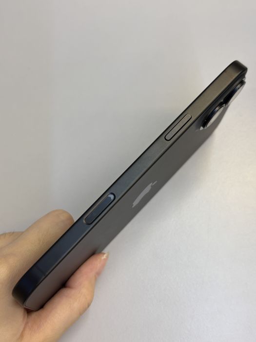 iPhone 16 Plus · 3/9