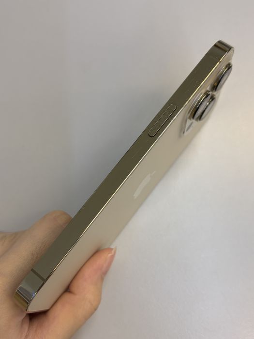 iPhone 13 Pro · 3/9