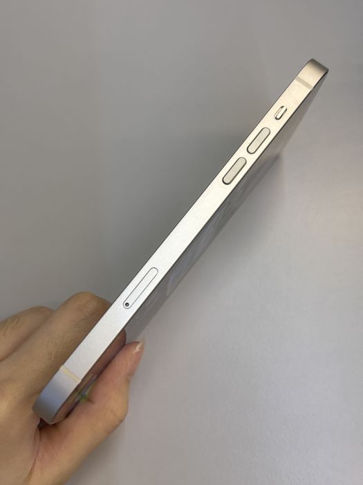 iPhone 14 Plus · 2/9