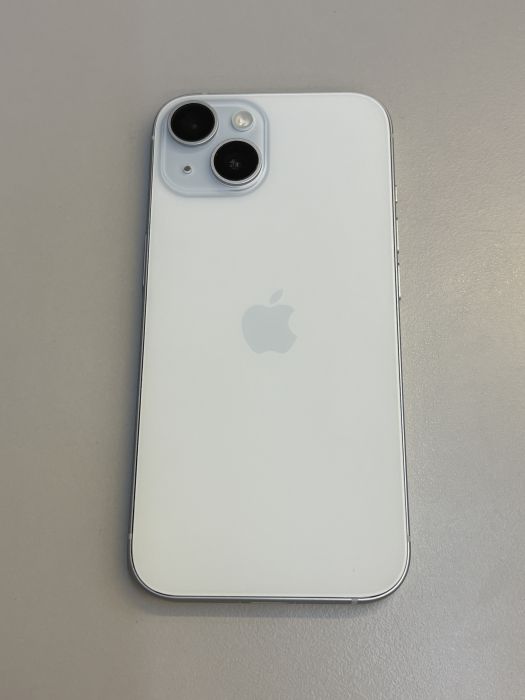 iPhone 15 · 1/9