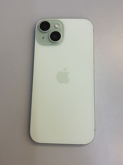 iPhone 15