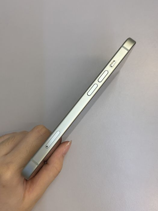 iPhone 15 · 2/10