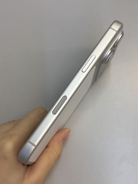 iPhone 17 Pro · 3/9