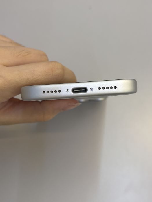 iPhone 17 Pro · 4/9
