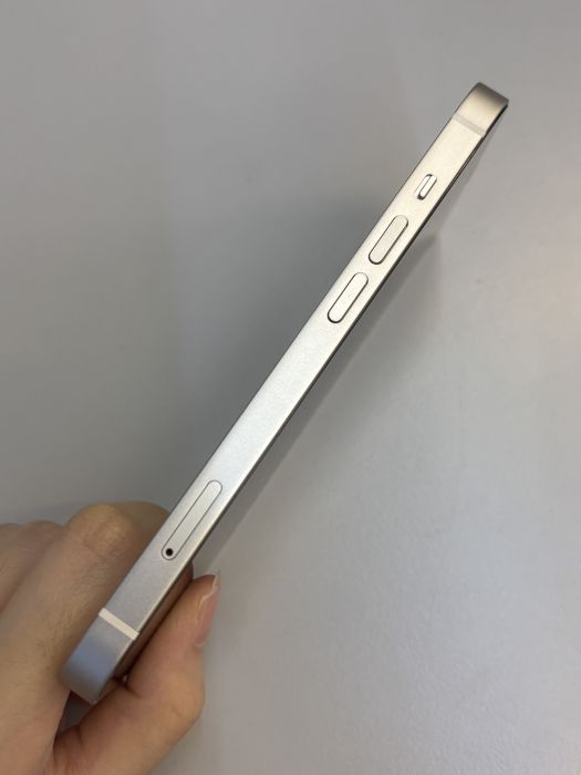 iPhone 14 · 2/9