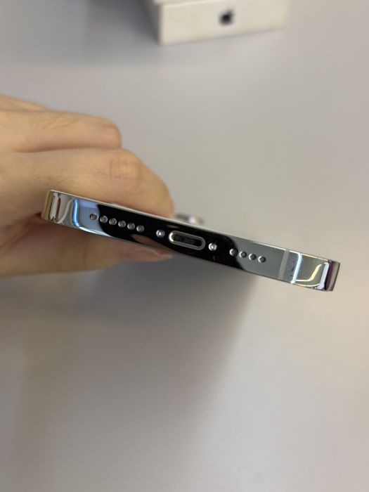 iPhone 14 Pro Max · 4/9