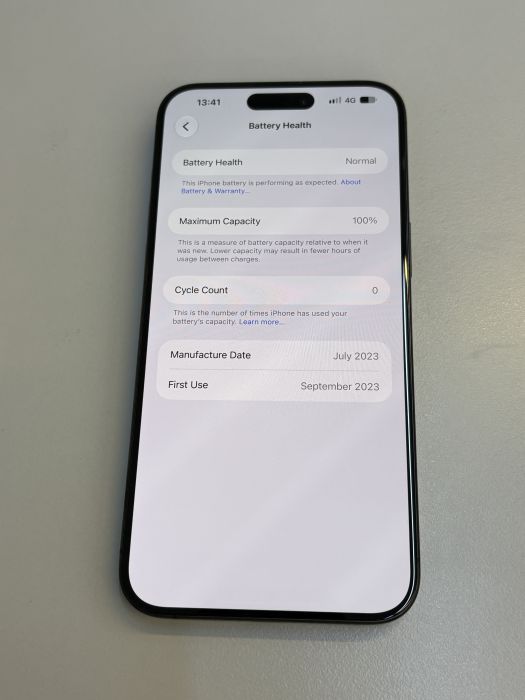 iPhone 15 Pro Max · 8/9