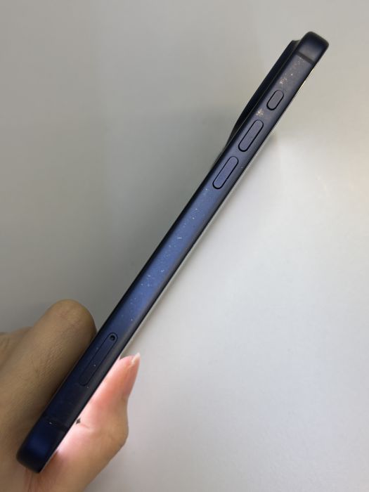 iPhone 17 Pro Max · 2/9