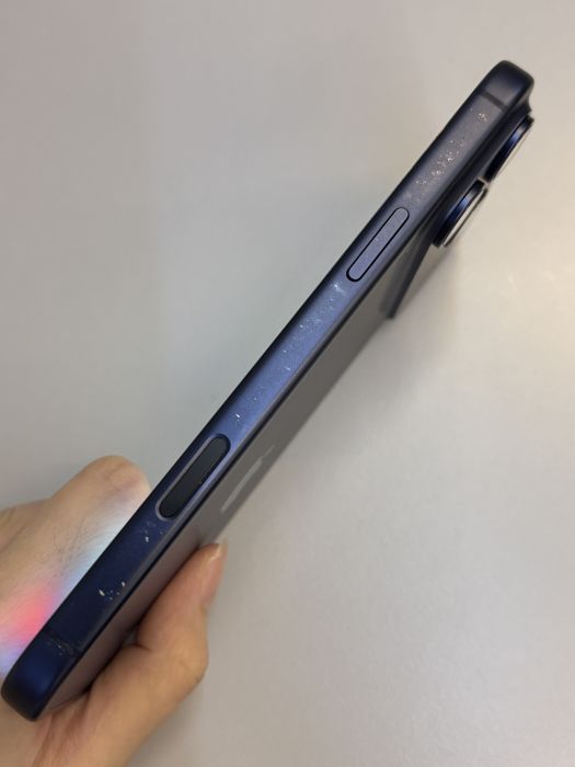 iPhone 17 Pro Max · 3/9