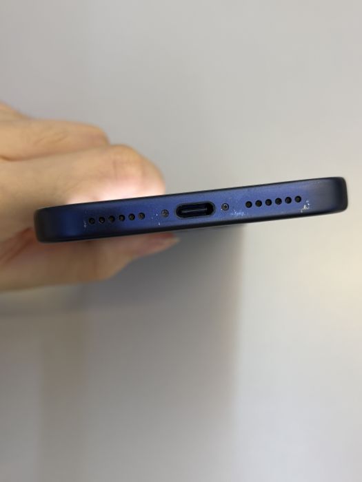 iPhone 17 Pro Max · 4/9