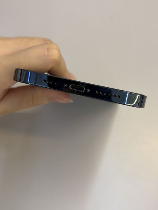 iPhone 12 Pro Max · 4/9