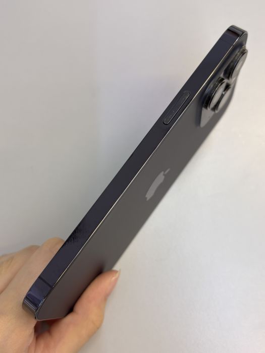 iPhone 14 Pro Max · 3/9