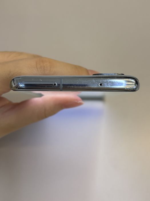 Samsung Galaxy S20 · 5/7