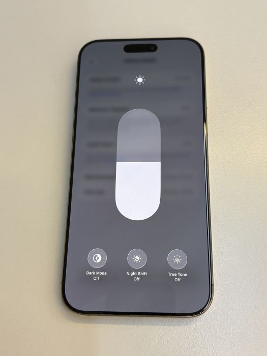 iPhone 16 Pro Max · 6/9