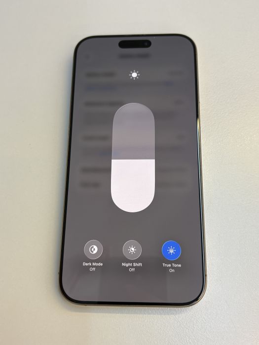 iPhone 16 Pro Max · 6/9