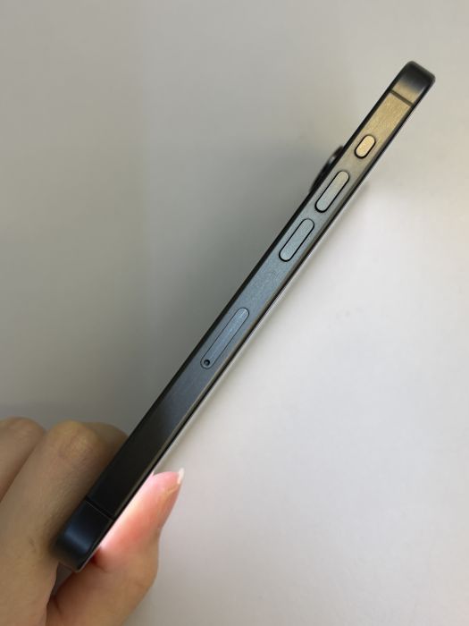 iPhone 15 Pro · 2/9