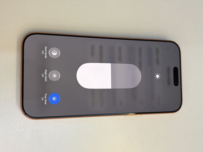 iPhone 17 Pro Max · 6/9