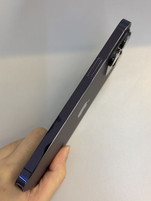 iPhone 14 Pro Max · 3/9