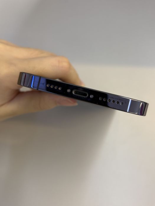 iPhone 14 Pro Max · 4/9