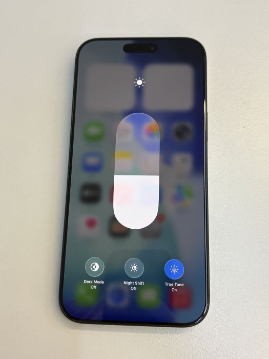 iPhone 16 Pro Max · 6/9