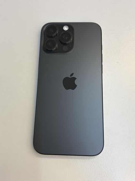 iPhone 16 Pro Max · 1/9