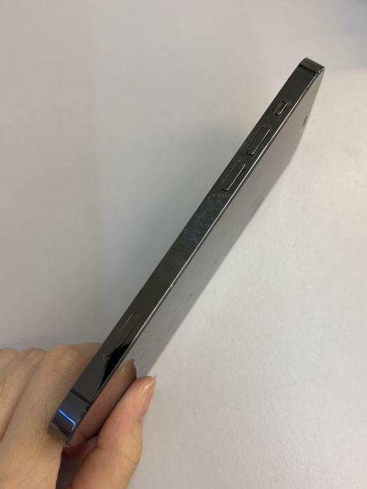 iPhone 12 Pro · 2/9