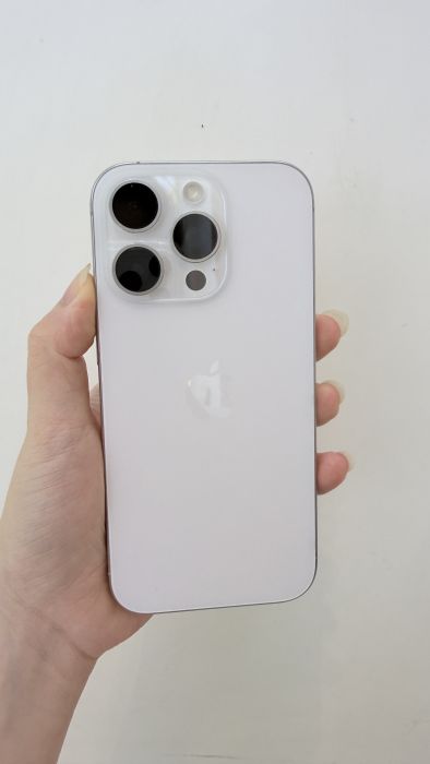 iPhone 16 Pro