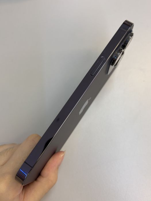 iPhone 14 Pro Max · 3/9