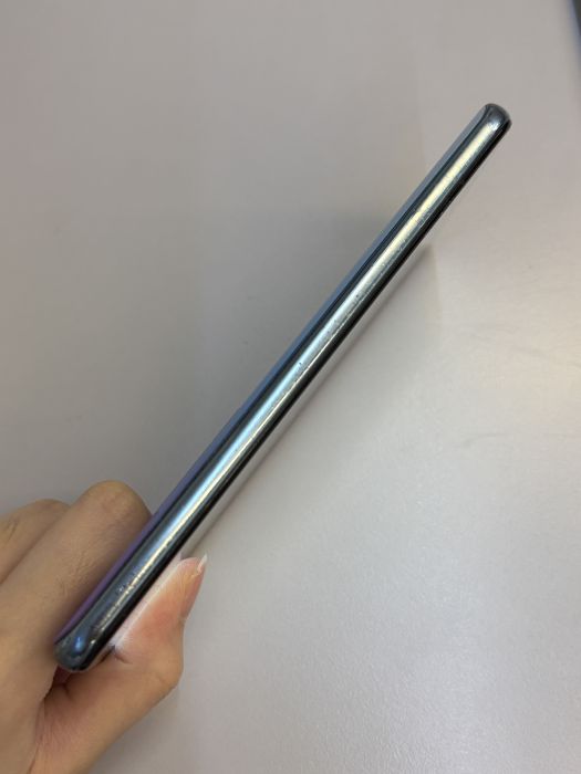 Huawei Y9S · 2/7