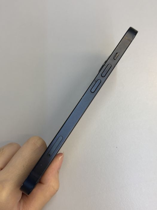iPhone 13 · 2/9