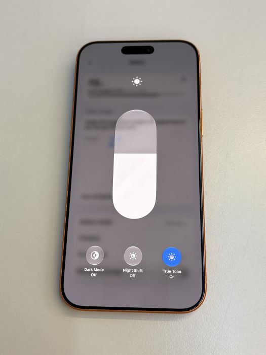 iPhone 17 Pro Max · 6/9