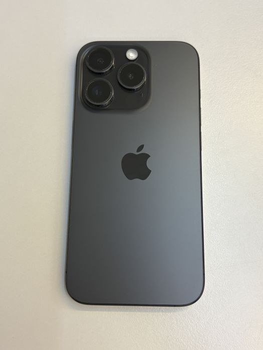 iPhone 15 Pro · 1/9