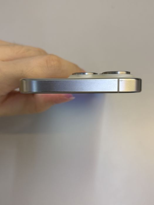 iPhone 15 Pro · 5/9