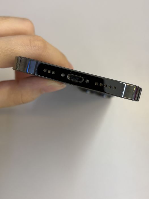 iPhone 13 Pro · 4/10