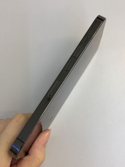iPhone 13 Pro · 2/10