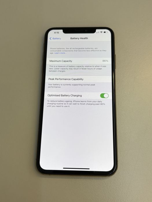iPhone XS Max · 8/9