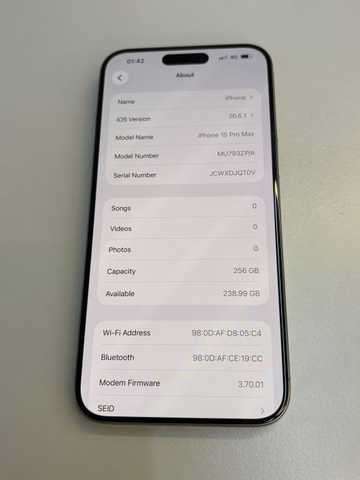 iPhone 15 Pro Max · 8/9