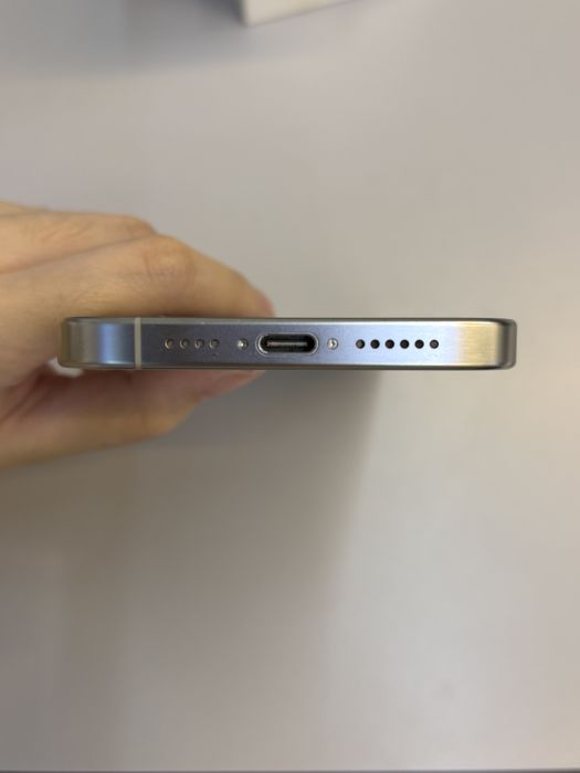 iPhone 15 Pro Max · 4/9