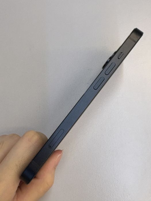 iPhone 14 · 2/9