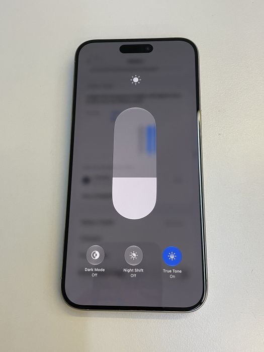 iPhone 15 Pro Max · 6/9