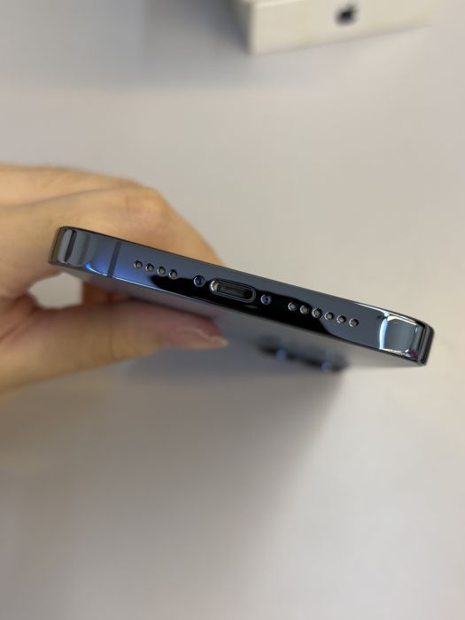 iPhone 13 Pro Max · 4/9
