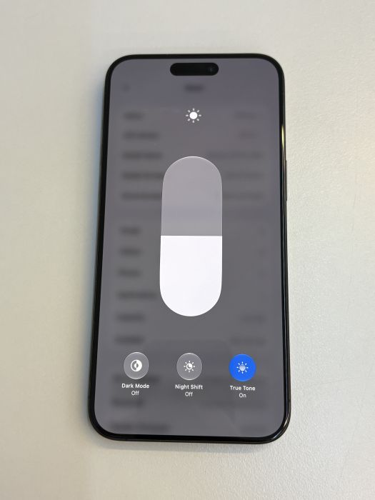 iPhone 15 Pro Max · 6/9